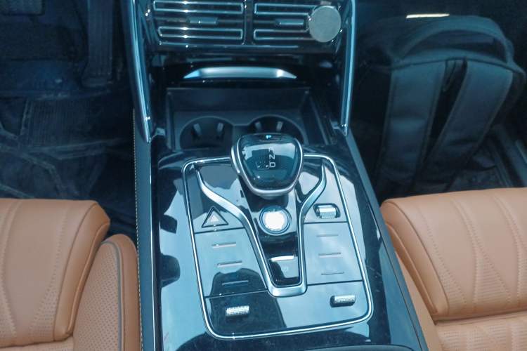 Used BYD Tang New Energy 2022 EV 730KM Luxury Model
