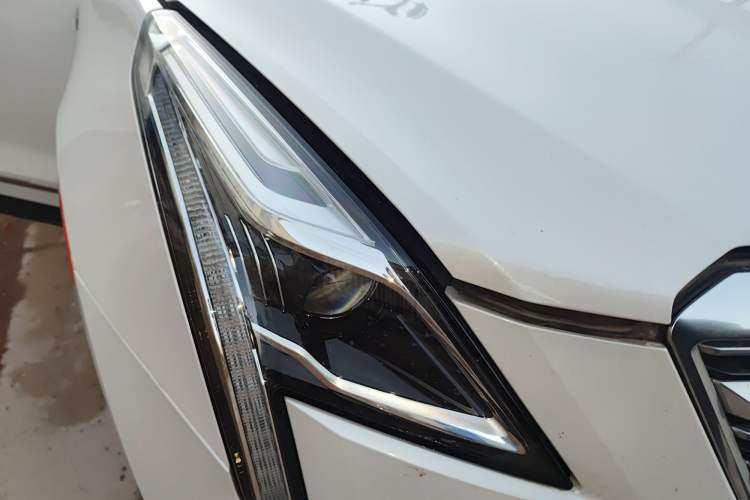 Used Cadillac XT5 2016 25T Luxury Model