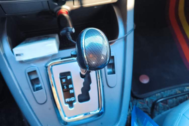 Used SsangYong Rodius 2014 2.0T Diesel Two-Wheel Drive Luxury Navigation Edition