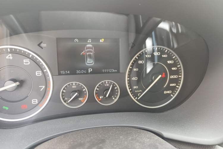 Used BORGWARD BX7 2018 28T Front-Wheel Drive Quality Enjoyment Version 5 Seats China VI Emission Standard
