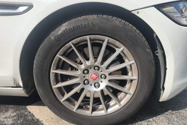 Used Jaguar XF 2016 XF 2.0T Two-Wheel-Drive Luxury Edition