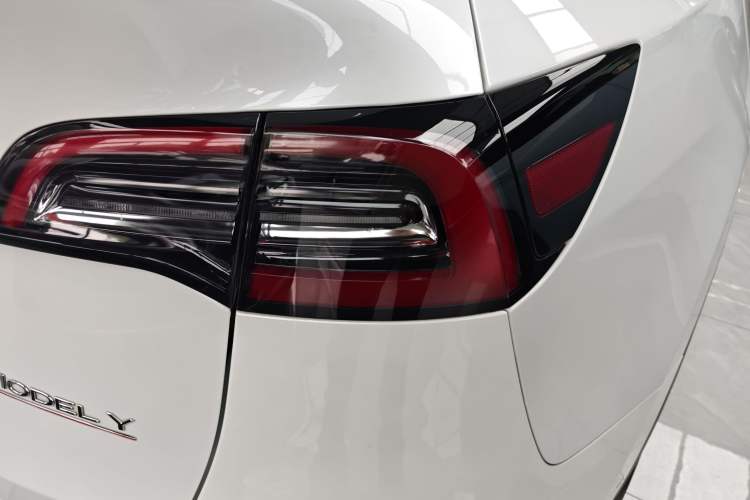 Used Tesla Model Y 2021 Performance High-Performance All-Wheel-Drive Version
