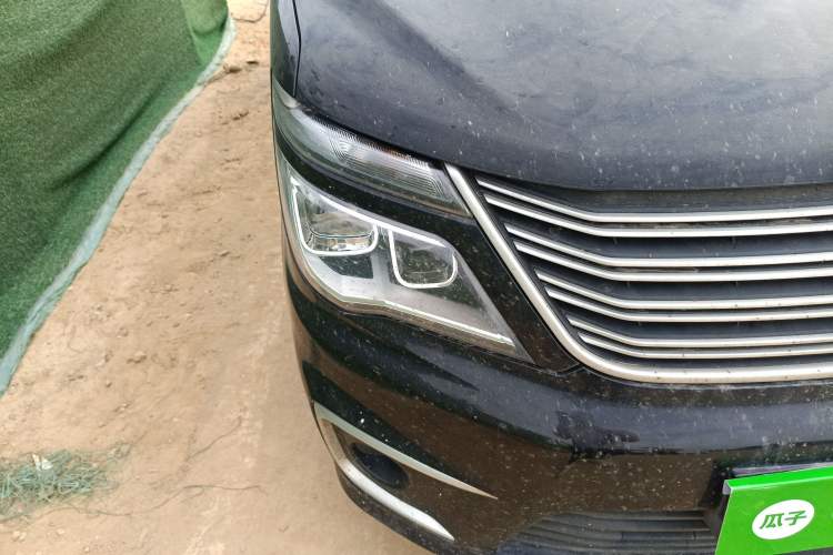 Used FORTHING Lingzhi 2022 M5 1.6L Practical 7-Seater
