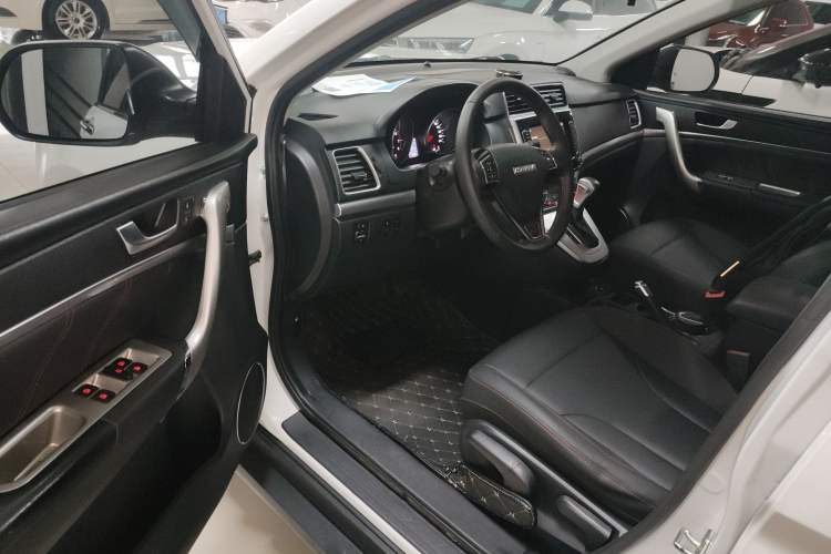 Used Haval M6 2019 1.5T DCT Two-Wheel Drive Elite Version China V Standard Driver Seat