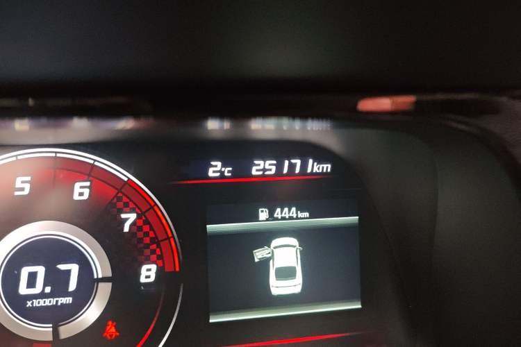 Used Hyundai Elantra 2022 1.5L CVT GLX Elite Edition Odometer Close Up