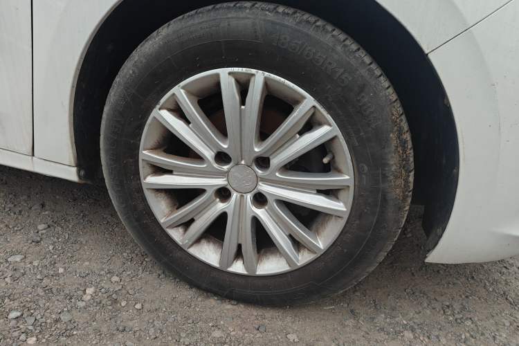 Used Peugeot 301 2014 1.6L Manual Comfort Edition