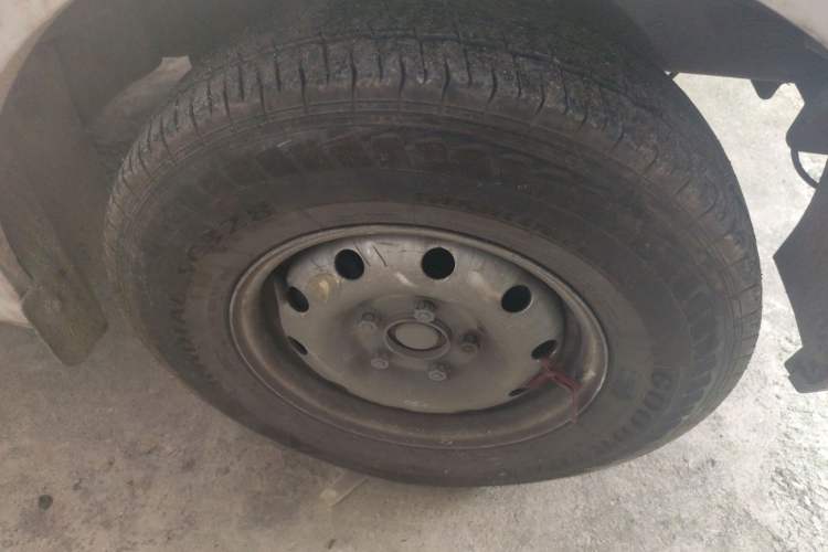 Used New Gonow Shuailing 2022 Standard Range with 41.64 kWh Lishen Power Right Front Wheel Hub