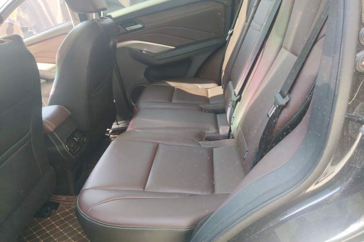 Used Wey VV6 2020 2.0T Two-Wheel Drive Smart Protection+
