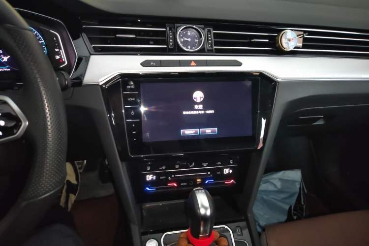 Used Volkswagen Magotan 2023 2 Million Units Commemorative Edition 330TSI DSG Luxury Version