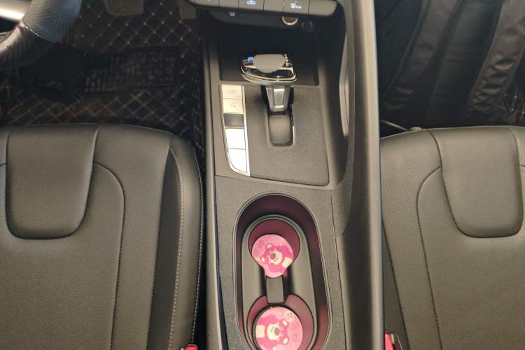 Used Hyundai Elantra 2023 1.5L CVT GLX Elite Edition Gear Lever