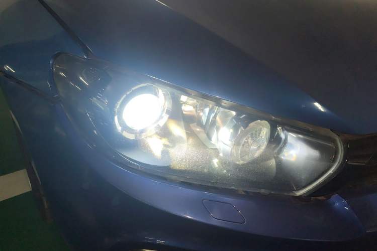 Used Volkswagen Scirocco 2011 R 2.0TSI Right Front Headlight