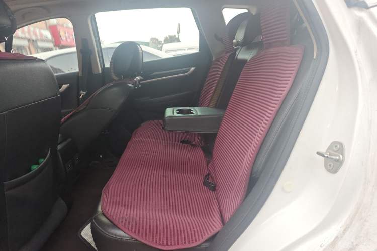 Used Dongfeng Aeolus AX7 2015 2.0L Automatic Zhiyi Trim