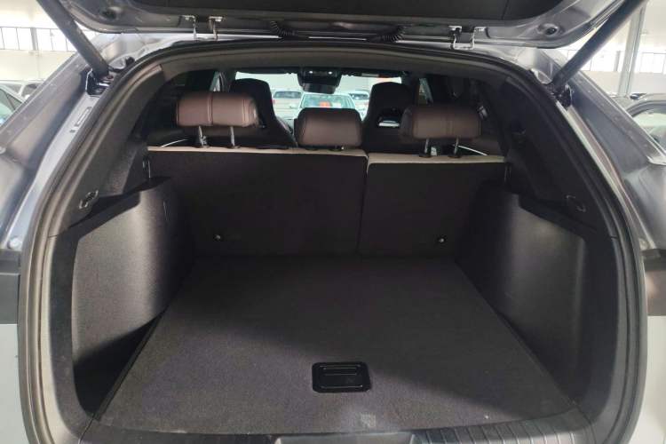 Used BYD Song PLUS New Energy 2025 EV Intelligent Driving Version 520km Premium Model Trunk