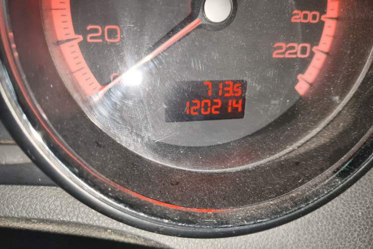 Used Peugeot 408 2011 2.0L Automatic Comfort Edition
