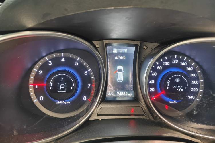 Used Hyundai Santa Fe 2015 2.0T Automatic Two-Wheel Drive Comfort Version 5 Seats
