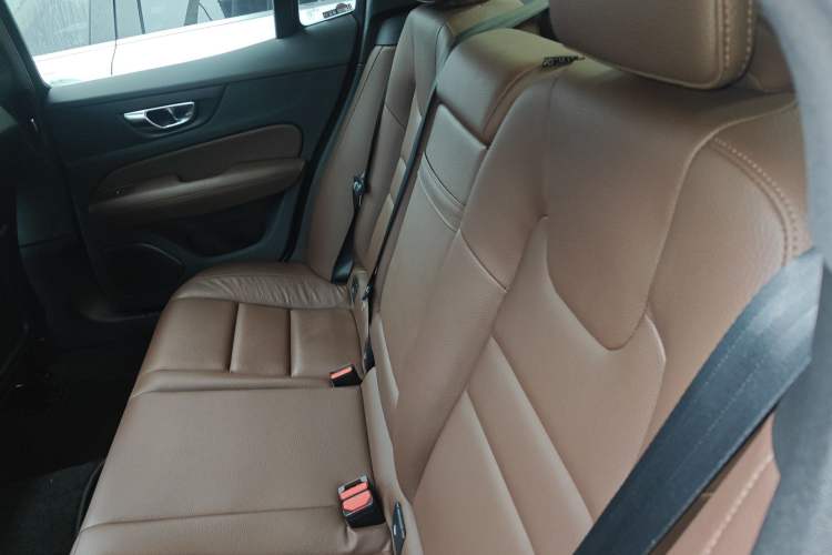 Used Volvo S60 2022 B4 Zhiyi Luxury Edition Left Rear Seat