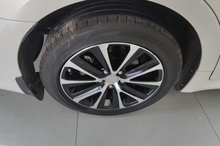 Used Toyota Crown 2018 2.0T Fashion Edition
