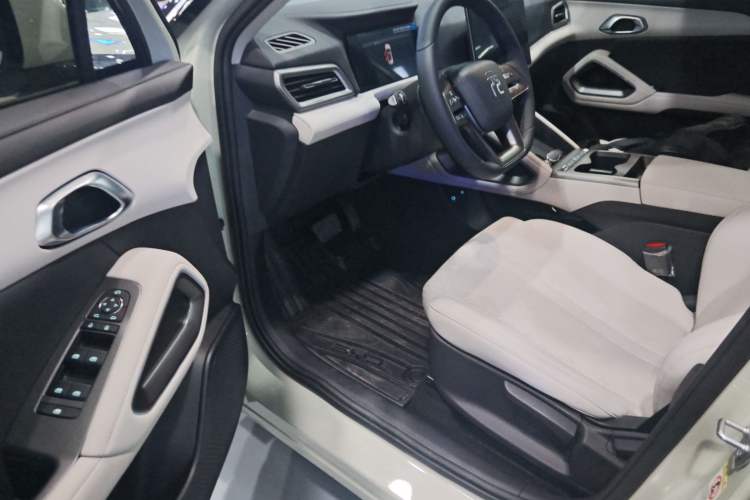 Used BYD Yuan UP 2025 Intelligent Driving Version 401 KM Dynamic Edition