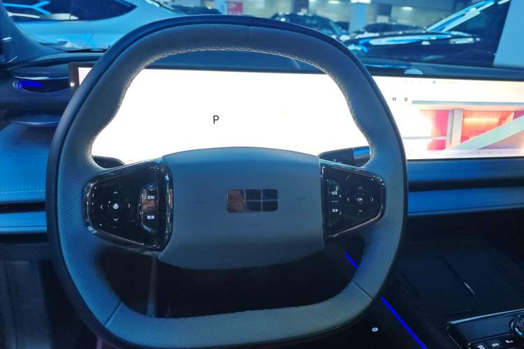 Used Geely Galaxy E8 2025 575 km Exploration Intelligent Driving Edition Steering Wheel