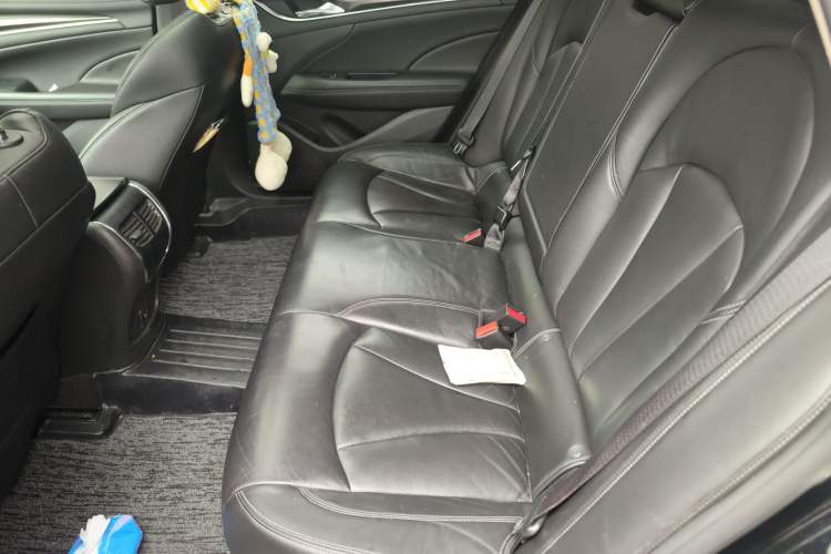 Used Buick LaCrosse 2019 28T Luxury Version Left Rear Seat