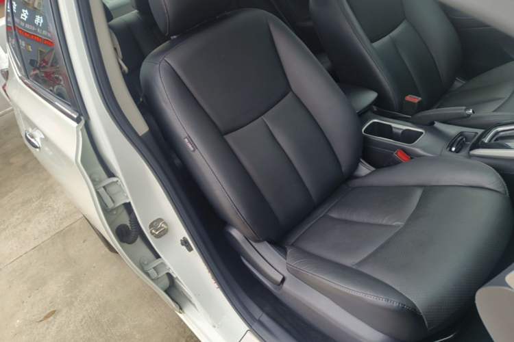Used Nissan Sylphy 2018 1.6XV CVT Deluxe Edition Right Front Seat