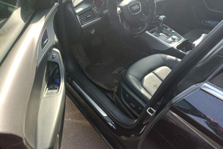 Used Audi A6L 2012 TFSI Comfort Model
