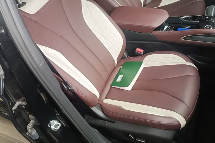 Used Geely Auto Monjaro L 2021 2.0TD DCT EVO Two-Wheel Drive Prestige Version Right Front Seat