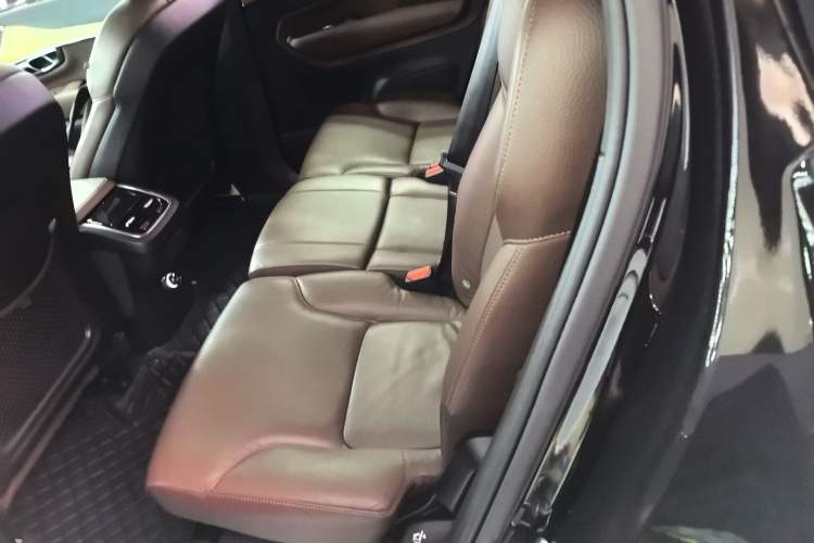 Used Volvo XC90 2020 Facelifted T6 Zhiyi Luxury 7-Seater
