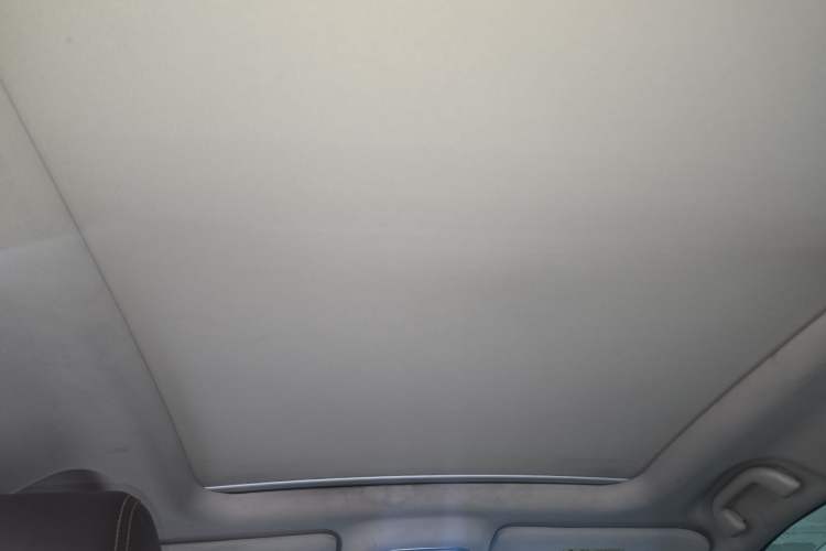 Used BYD Song New Energy 2017 Song DM 1.5TID All-Wheel Drive Luxury Model Headliner