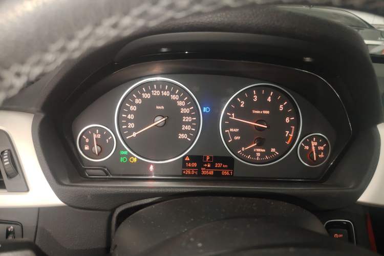 Used BMW 3 Series GT 2017 320i Sport Edition
