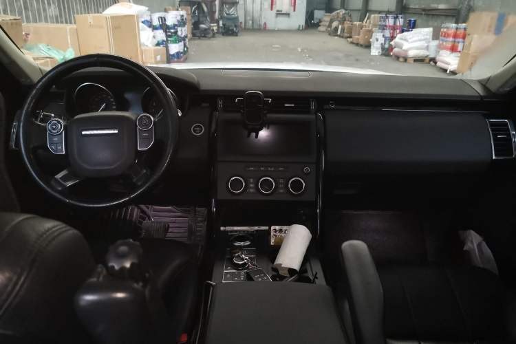 Used Land Rover Discovery 2018 3.0 SC V6 SE