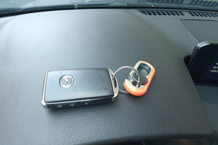 Used Mazda 3 Axela 2022 2.0L Automatic Zhiqing Edition Vehicle Key