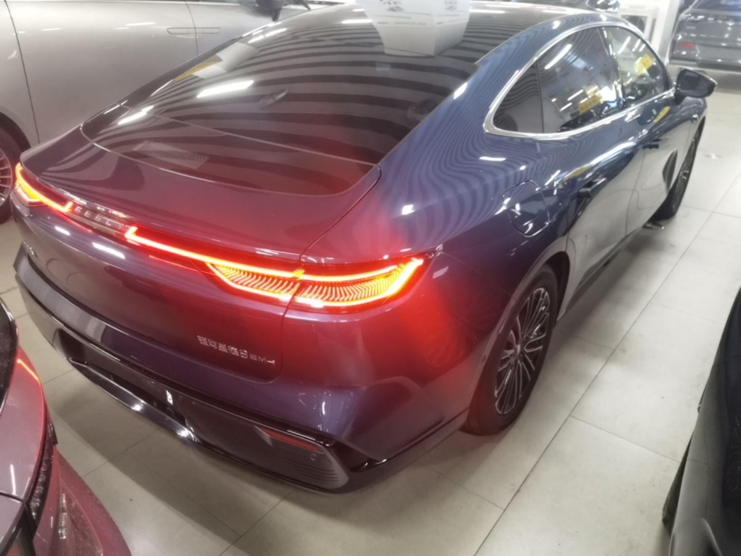 Geely Galaxy 8 2025 130km EM-i Flagship Edition — снимка 6