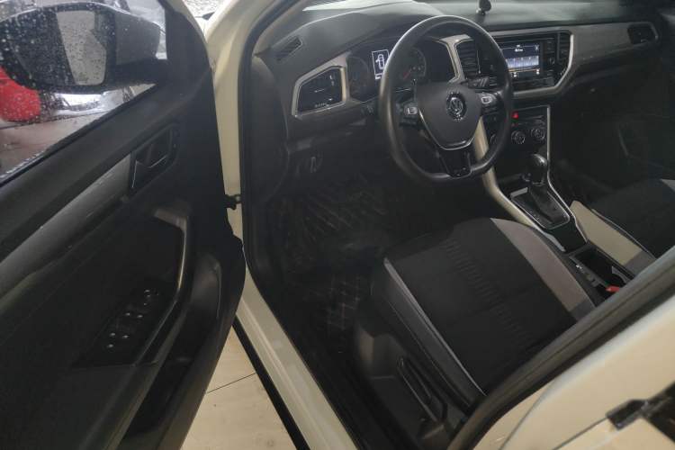 Used Volkswagen T-ROC 2020 230TSI DSG Two-Wheel Drive Advanced Version
