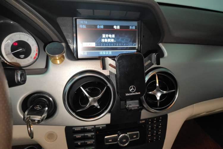 Used Mercedes-Benz GLK-Class 2014 GLK 260 4MATIC Dynamic Model Audio And AC Panel