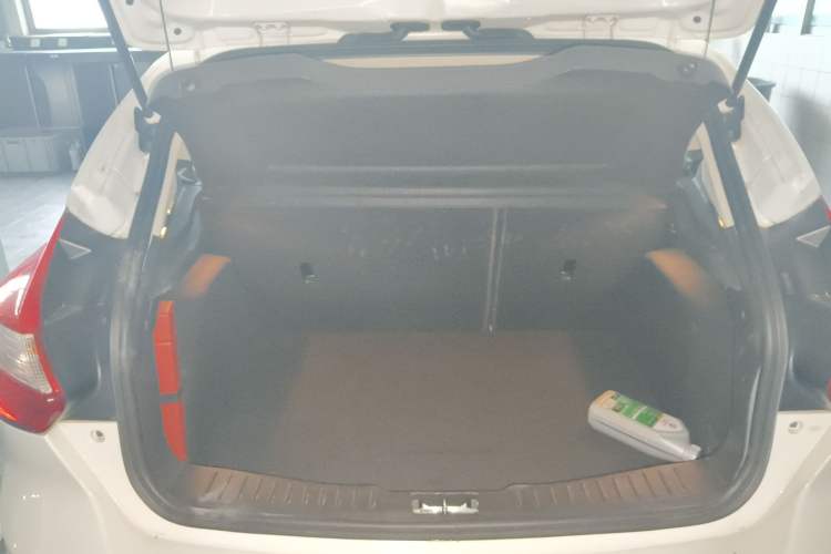 Used Ford Focus 2012 Hatchback 2.0L Automatic Luxury Sport Model Trunk