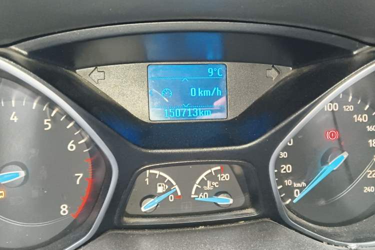 Used Ford Focus 2017 Sedan 1.6L Manual Fashion Edition Smart Drive Version