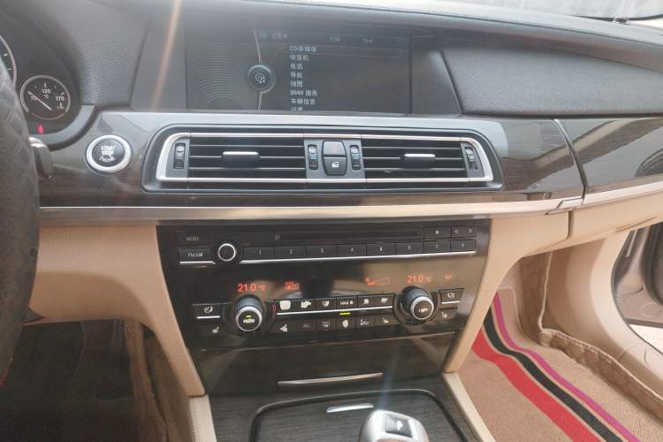 Used BMW 7 Series 2009 730Li Luxury Model
