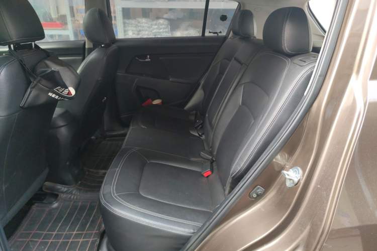 Used Kia Sportage R 2014 2.0L Automatic Two-Wheel Drive GLS Trim
