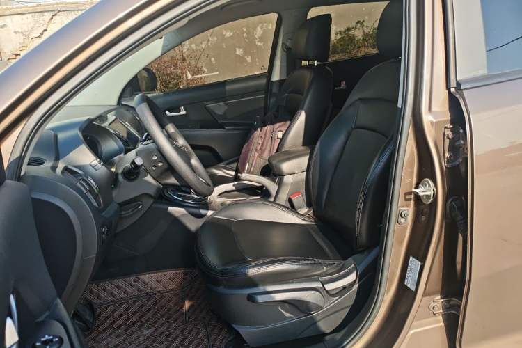 Used Kia Sportage R 2015 2.0L Automatic Two-Wheel Drive GL
