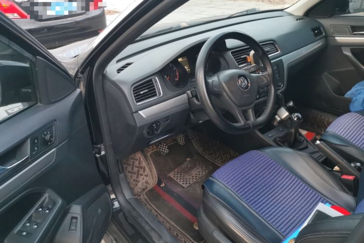 Used Volkswagen Lavida 2017 1.6L Manual Fashion Edition
