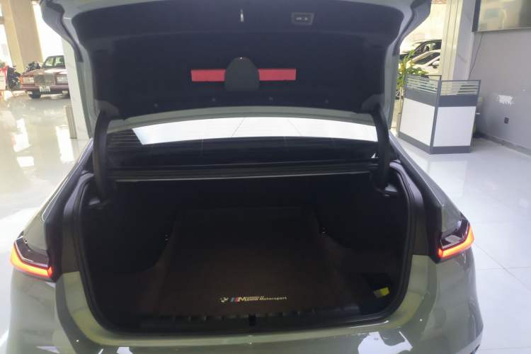 Used BMW 7 Series 2023 735Li M Sport Package
