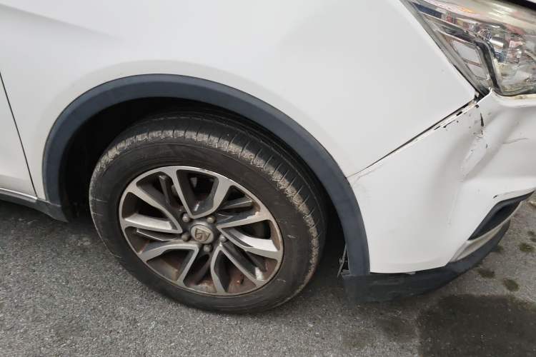 Used Baojun 730 2019 1.5L Manual Fashion Model 7-seater National V Right Front Wheel Hub