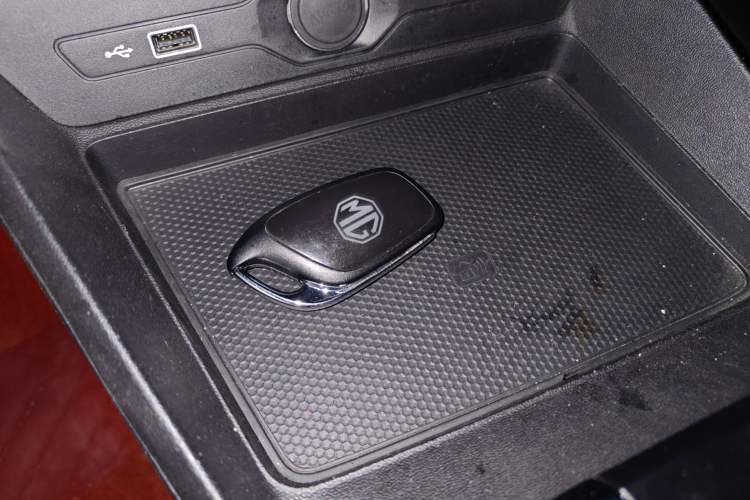 Used MG 5 2021 180 DVVT CVT Youth Luxury Edition
