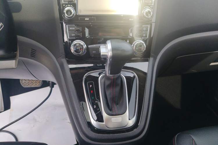 Used Haval H6 2016 Upgraded Model 1.5T Automatic Two-Wheel Drive Elite Version