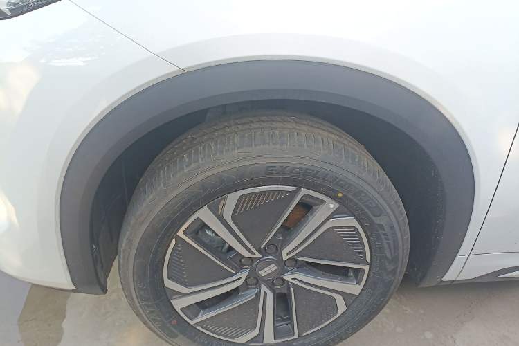 Used Geely Galaxy Galaxy Xingjian 7 EM-i 2025 120km Launch+ Version
