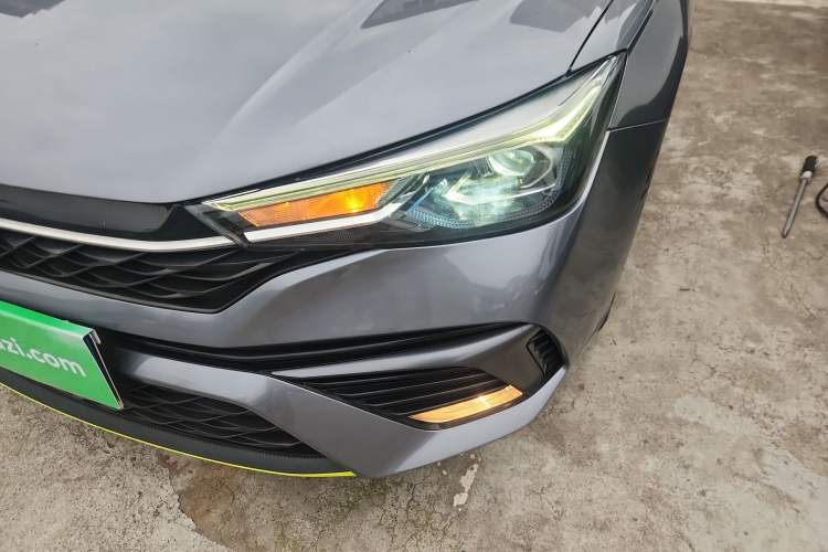 Used Roewe i5 2021 1.5L CVT Diamond Edition
