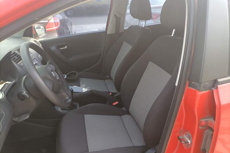 Used Volkswagen Polo 2013 1.4L Manual Fashion Edition Left Front Seat