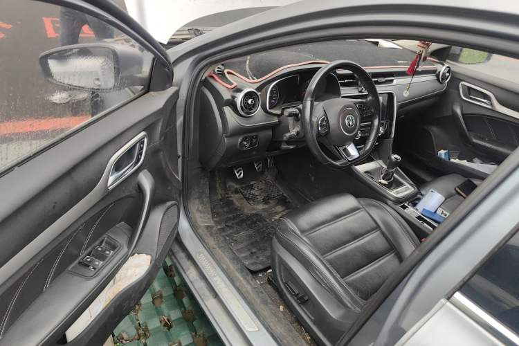 Used MG 6 2017 20T Manual Luxury Smart Connect Version China V Standard Driver Seat