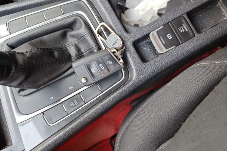 Used Volkswagen Golf 2020 200TSI DSG Comfortable and Ambitious Edition Vehicle Key